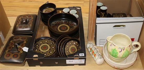 A collection of Denby Arabesque tableware and sundry ceramics,